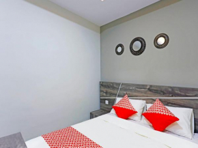 Capital O 91407 Kb Luxury Hostel